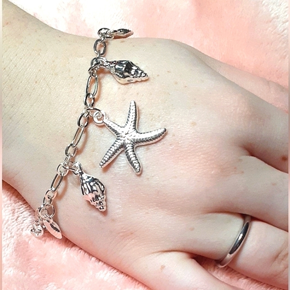 SEASHELLS & STARFISH Bracelet